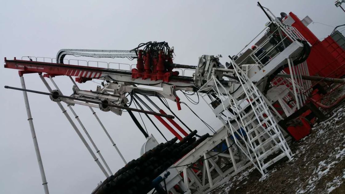 Oilfield Rig Equipment Drilling Rig Top Drive Inclined Adjustable Mast