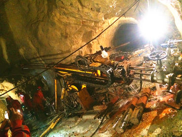 Professional Underground Diamond Core Drill Rigs With Drilling Depth 1000m