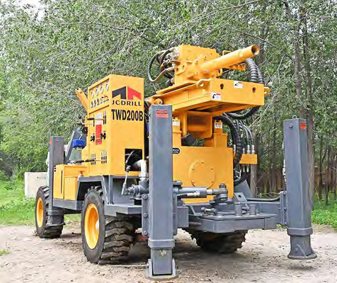 DTH Air & MUD Drilling 200m Heavy Duty 4 wheels Trailer Mounted Water Well Drilling Rig